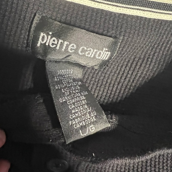 Men’s Long Sleeve with Buttons. - Picture 4 of 4